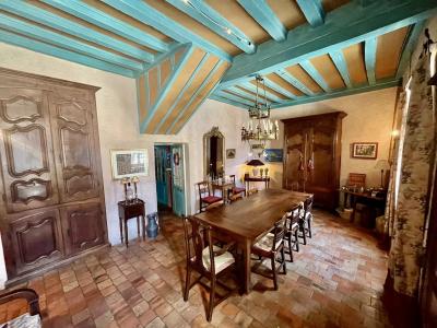 Manor House With Outbuildings with Private Access To The River