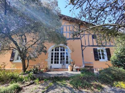 Renovated Landaise-style House With Lovely Garden