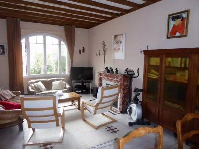 Beautiful House With Guest House And Garden