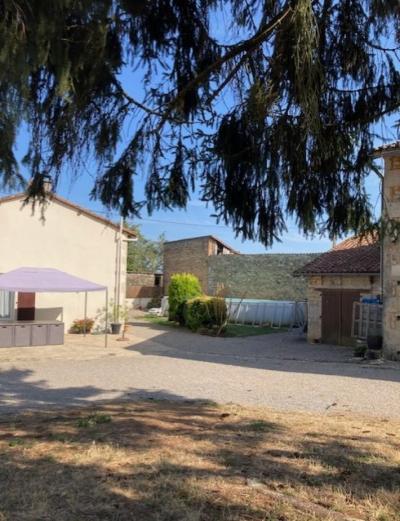 Stone House With Pool, Garden And Barn