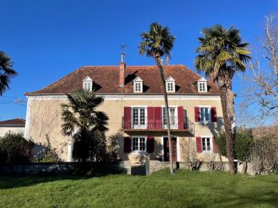 Country House In A Beautiful Setting