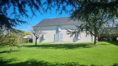 Charming Property In Lovely Location