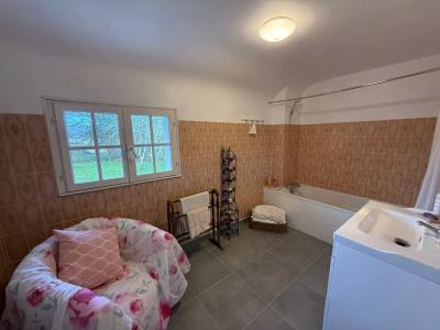 Pretty Village House With Garden and Garage