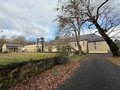 Vast Property Offers Exciting Investment Opportunity