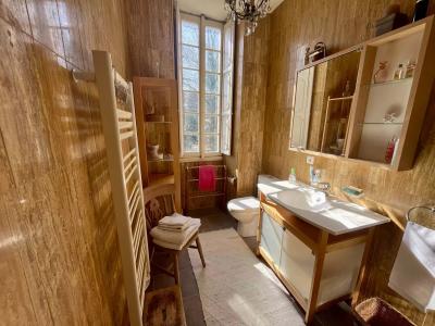 Manor House With Outbuildings with Private Access To The River