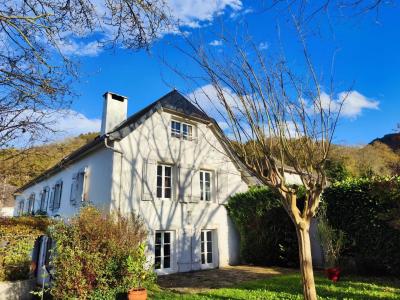 Charming Country Home With Garden One Hour From The Ski Station