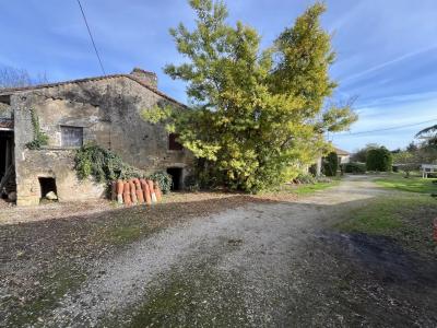 Single Storey Detached House with Garden