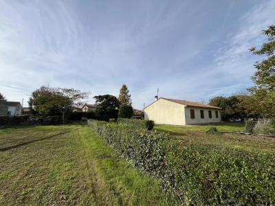 Single Storey Detached House with Garden