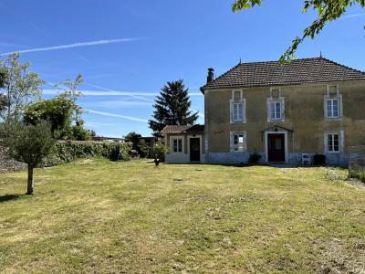 Lovely Charentaise Style House with Garden