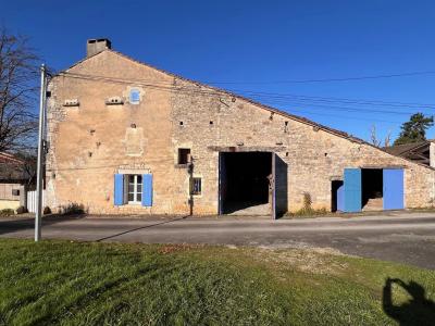 Detached House with Garden and Outbuildings