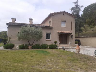 Detached House with Pool and Open Views