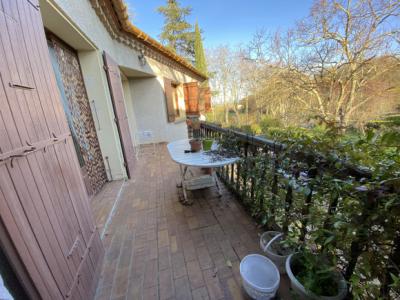 Detached Villa in Over Half an Acre Gardens