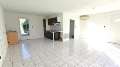 Traditional House with Garden