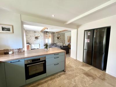 Fully Renovated Detached House with Pool