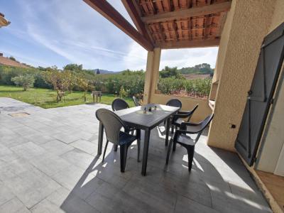 Detached Villa with Landscaped Garden