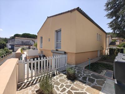 Detached Villa With Garden And Garage