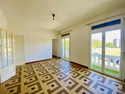 Apartment With Balcony by the River Aude