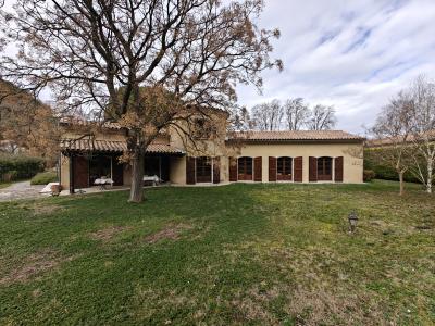 Beautiful Detached Villa with Character