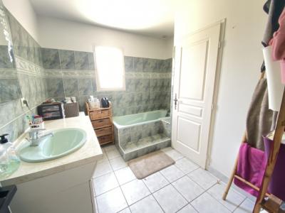Detached House with View, Well-kept Exteriors, Quality Services