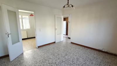 Town House with Neat Garden