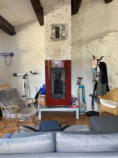 Contemporary Detached House with Swimming Pool