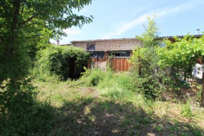 Apartments, Large Garage, Large Garden