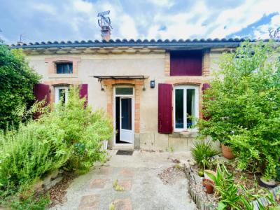 Lovely House With Garden And Garage