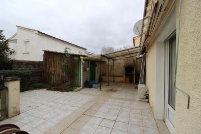 Detached House with Landscaped Garden