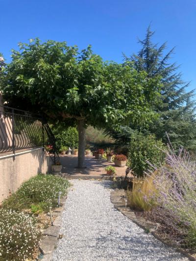 Detached Villa, Swimming Pool, Garage And Terraces