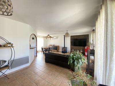 Detached House with View, Well-kept Exteriors, Quality Services