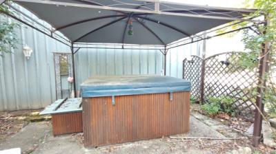 House in Perfect in Condition within the Vineyards