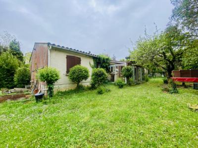 Villa With Garden And Garage