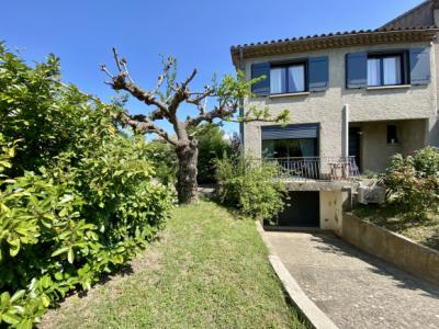Renovated Town House With Garage And Garden