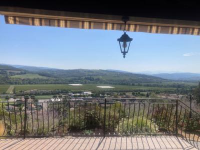 Detached Villa, Swimming Pool, Garage And Terraces