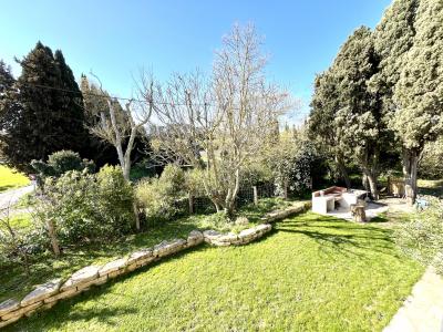 Fully Renovated Detached House with Pool