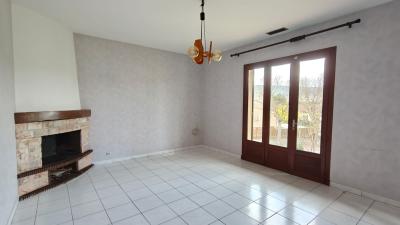 Single Storey Villa With Garden