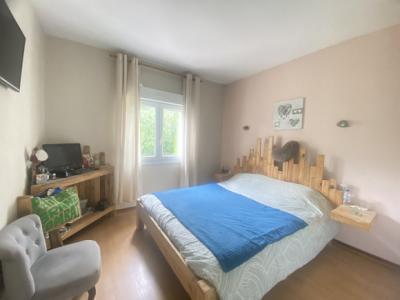 Detached Villa With Swimming Pool