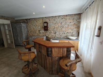 Character House in the Heart of Marseillette Lake Estate