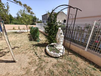 Detached Villa With Garden And Garage