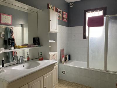 Detached House with Pool and Open Views