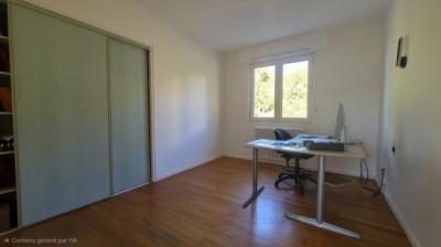 Traditional House, Workshops And Adjoining Garages