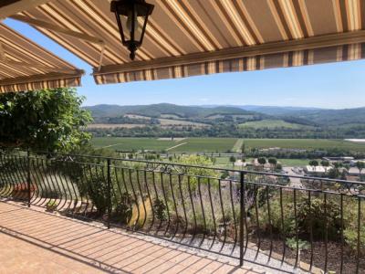 Detached Villa, Swimming Pool, Garage And Terraces