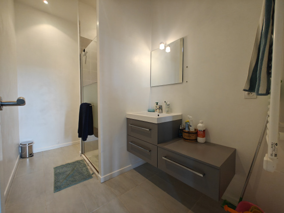 Town House With Pool And Garage