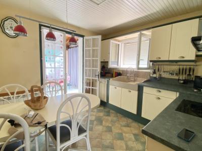 Detached Villa with Lovely Mature Garden