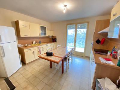 Detached Villa With Garden