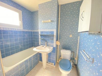 Detached House with Landscaped Garden