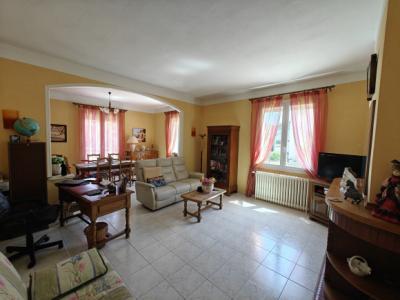 Detached Villa With Garden And Garage