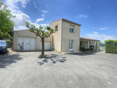 Detached Villa With Swimming Pool