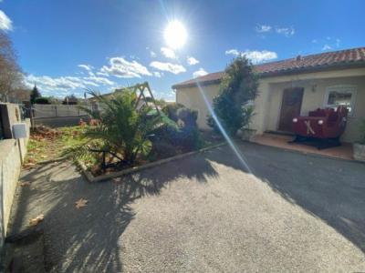 Detached Villa With Swimming Pool.