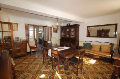 Habitable Large House to Improve